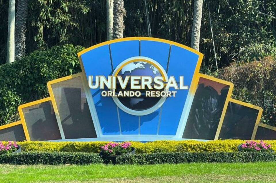 Holiday Inn Express Orlando - International Drive 3
