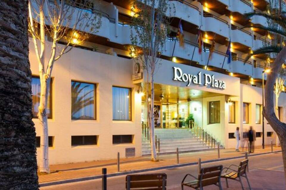 Royal Plaza 1