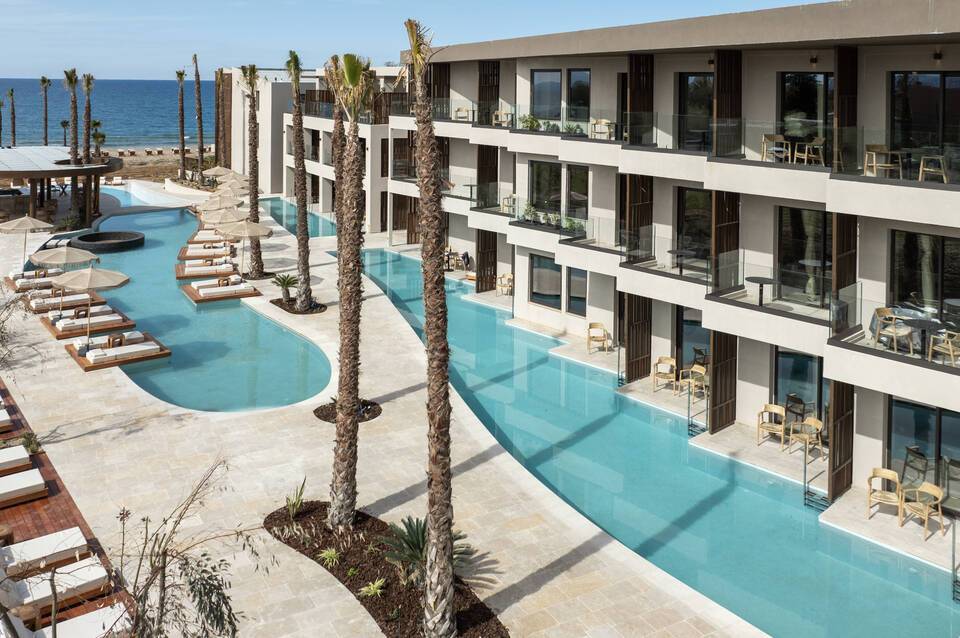 Nalu Resort & Spa 1