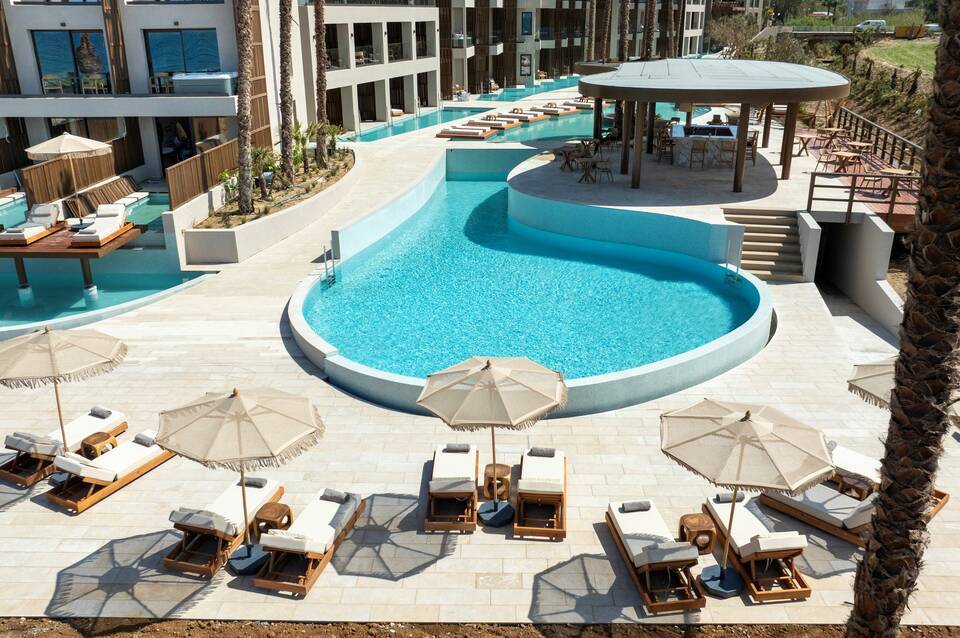 Nalu Resort & Spa 4