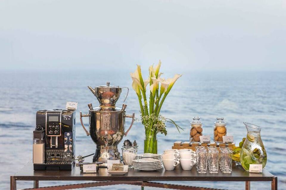 Radisson Hotel Colombo 3