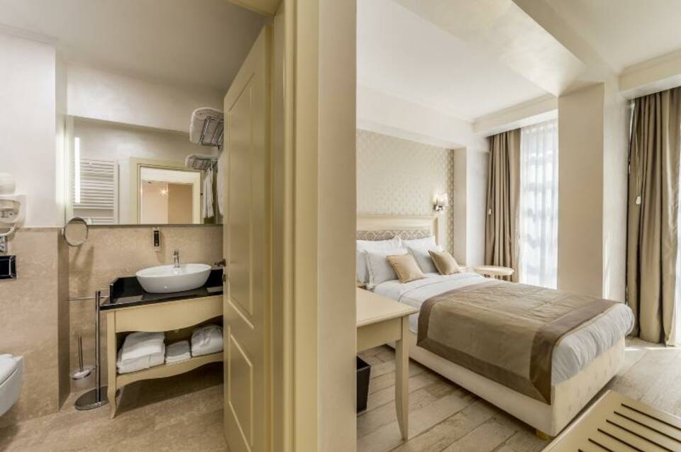 Old Town Boutique Hotel 5