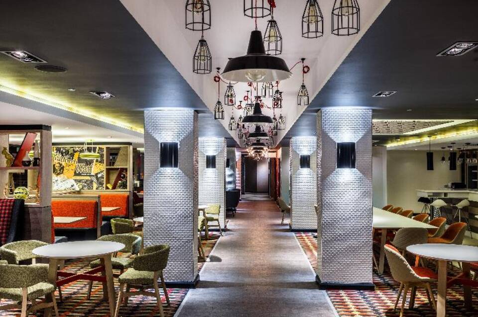 Holiday Inn London - Watford Junction 3
