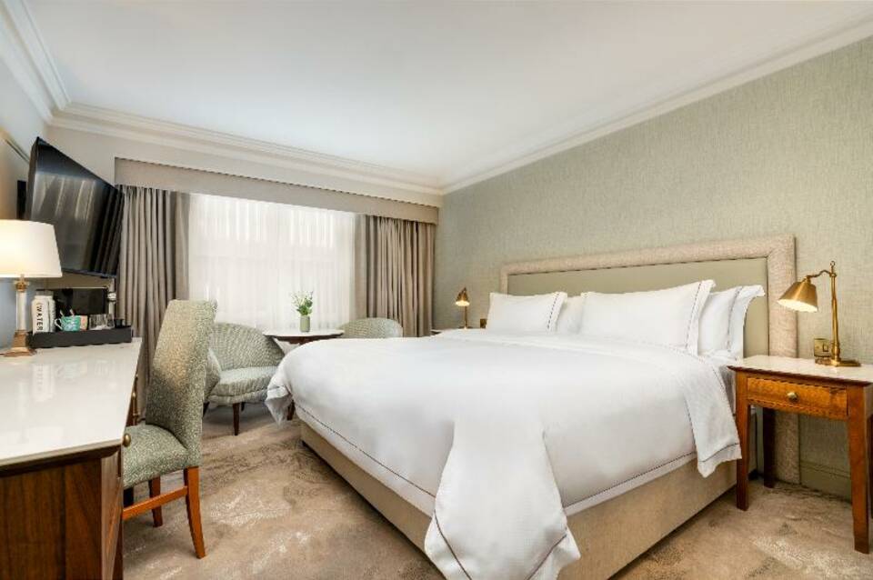 Brooks Hotel 2