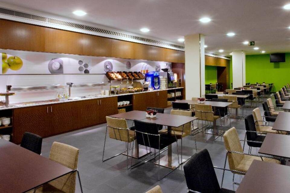 Holiday Inn Express Barcelona - City 22@ 4