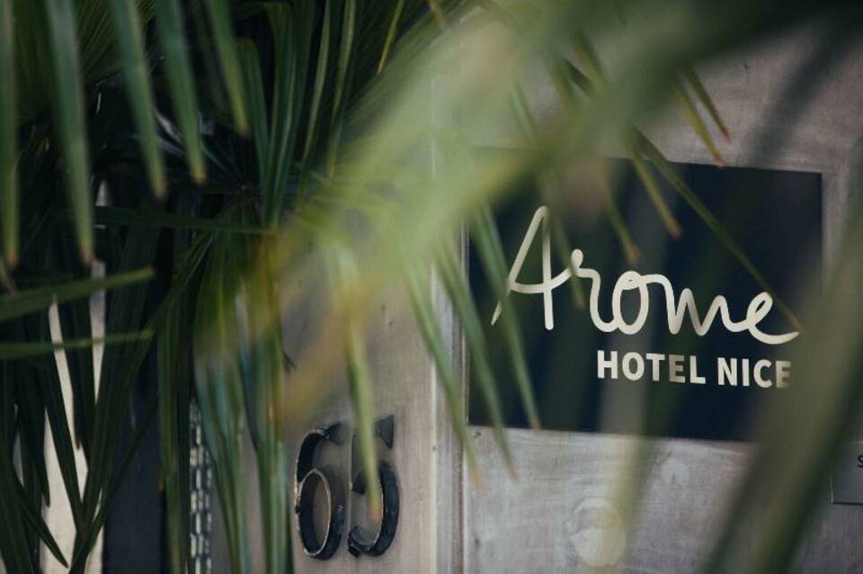 Arome Hotel 2