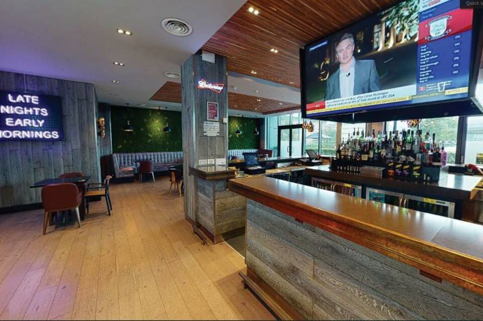 Village Hotel Manchester Ashton 2