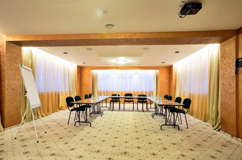 INTER BUSINESS Bucharest Hotel 4