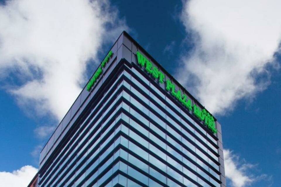 West Plaza Hotel 1