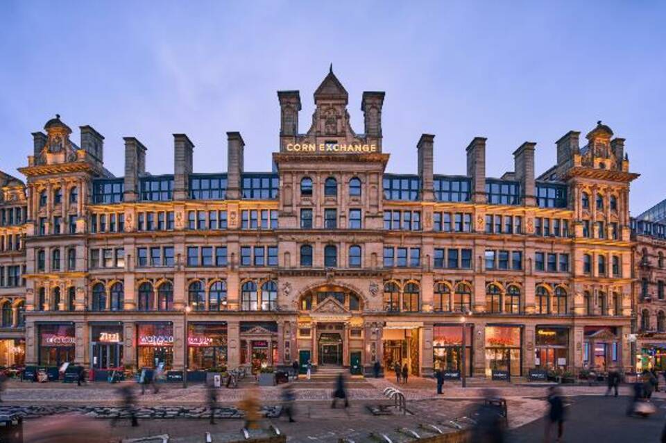 Roomzzz Manchester Victoria 5