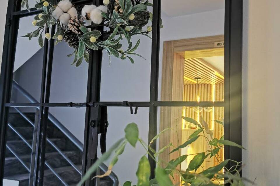 YMY Boutique Residence 4