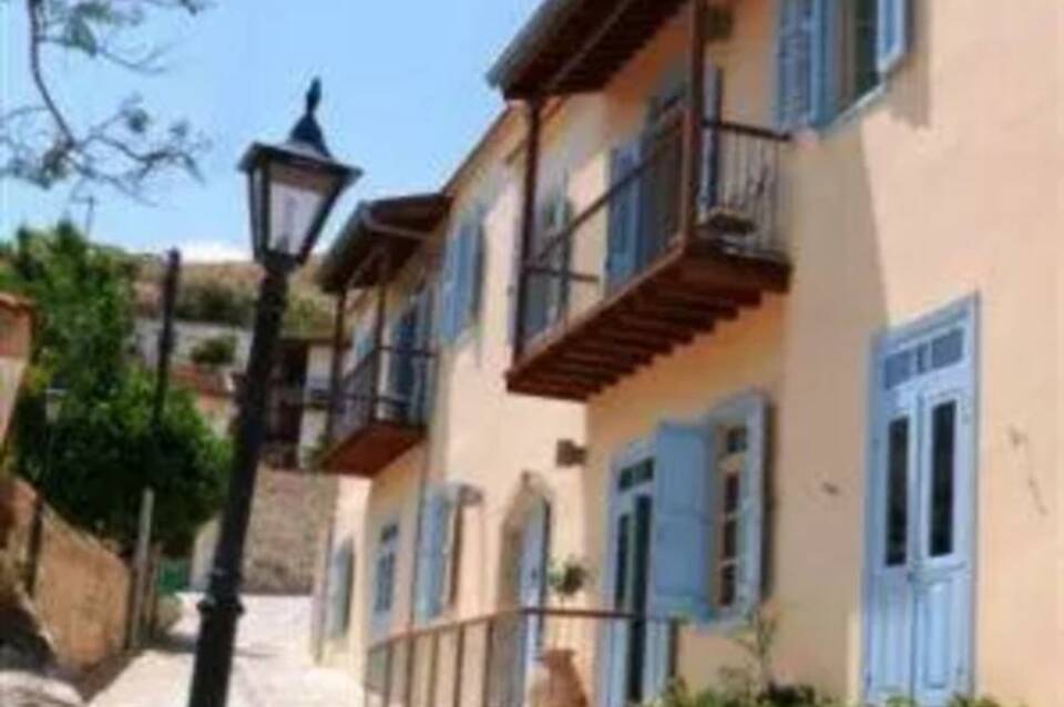 The Library Hotel & Wellness Resort 1
