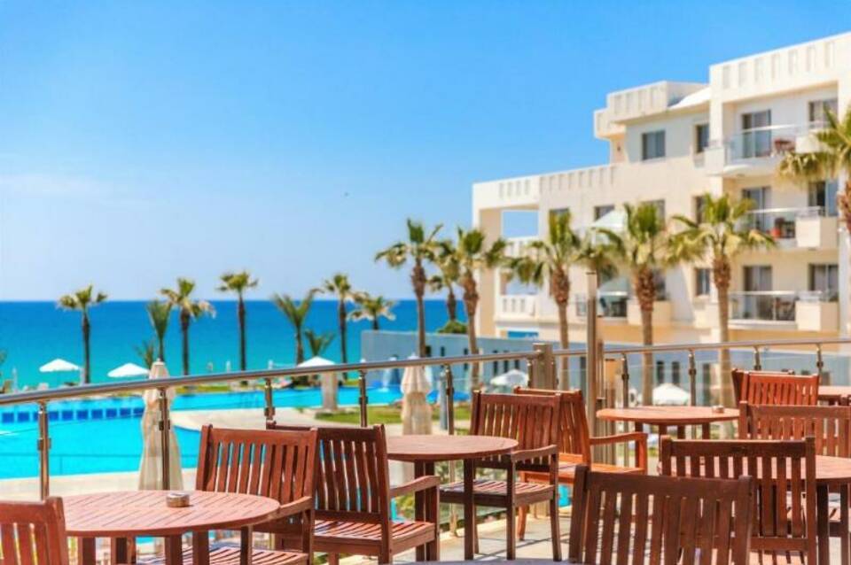 Blue Lagoon Kosher Hotel 1
