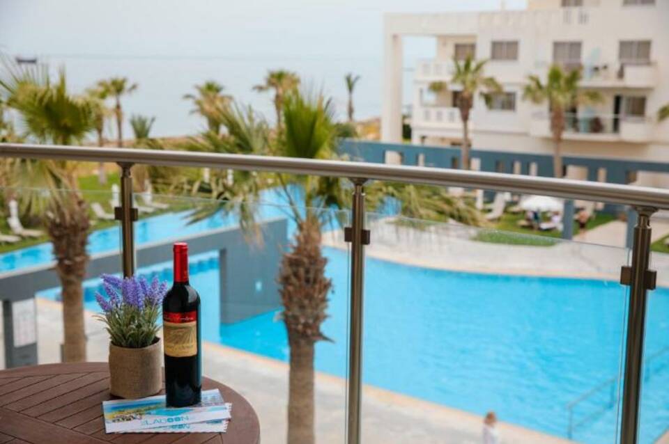 Blue Lagoon Kosher Hotel 2