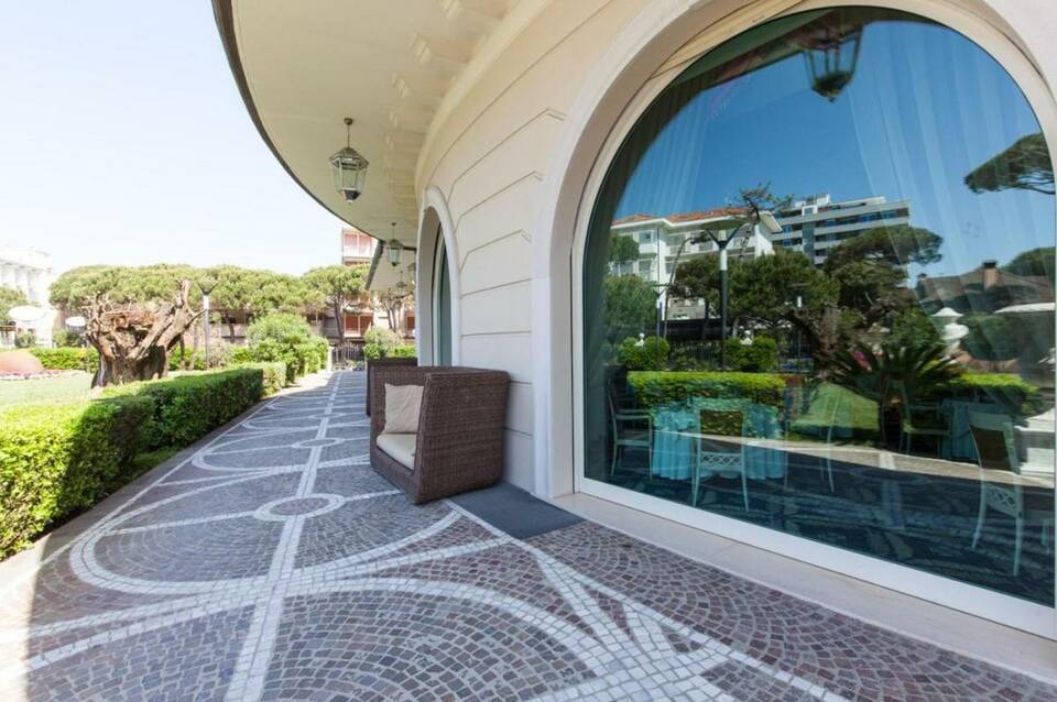 Palace Hotel 2