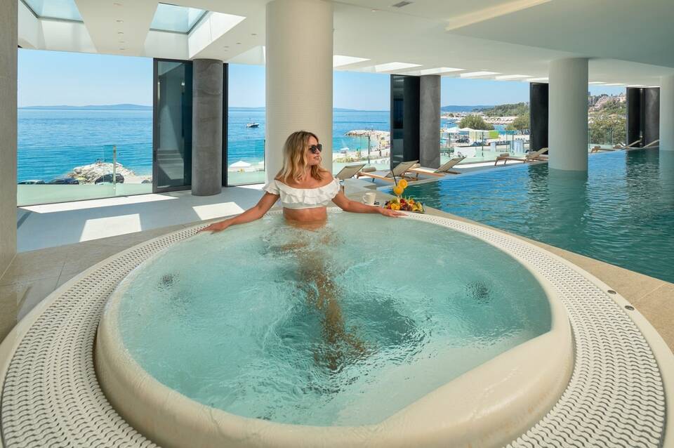 Amphora Hotel 4