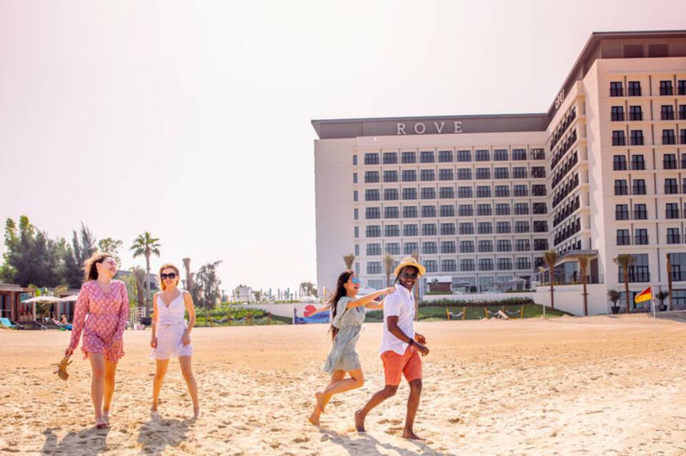 Rove La Mer Beach, Jumeirah 3