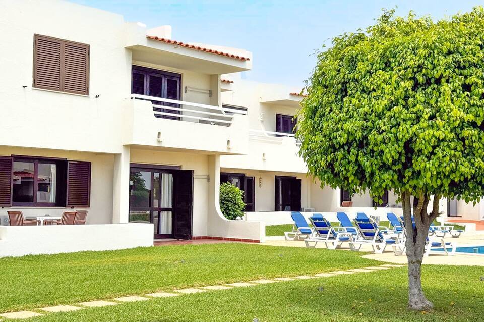 Aura Village - City Beach Apartments 5