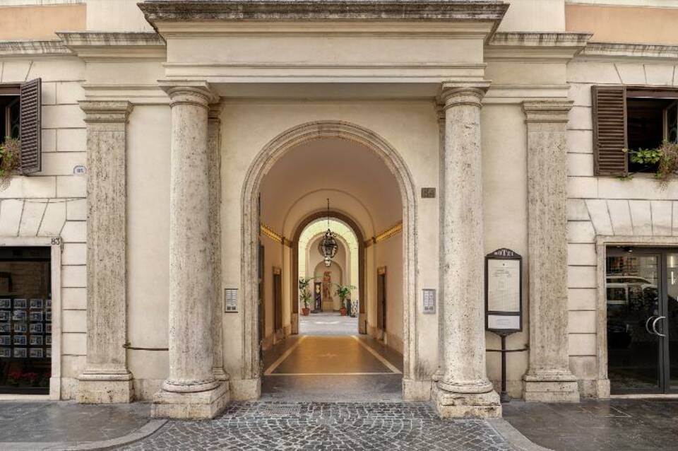 Borghese Contemporary Hotel 1