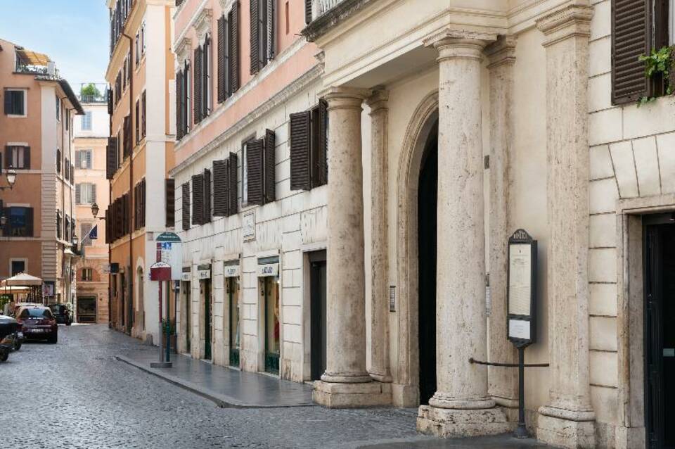 Borghese Contemporary Hotel 2