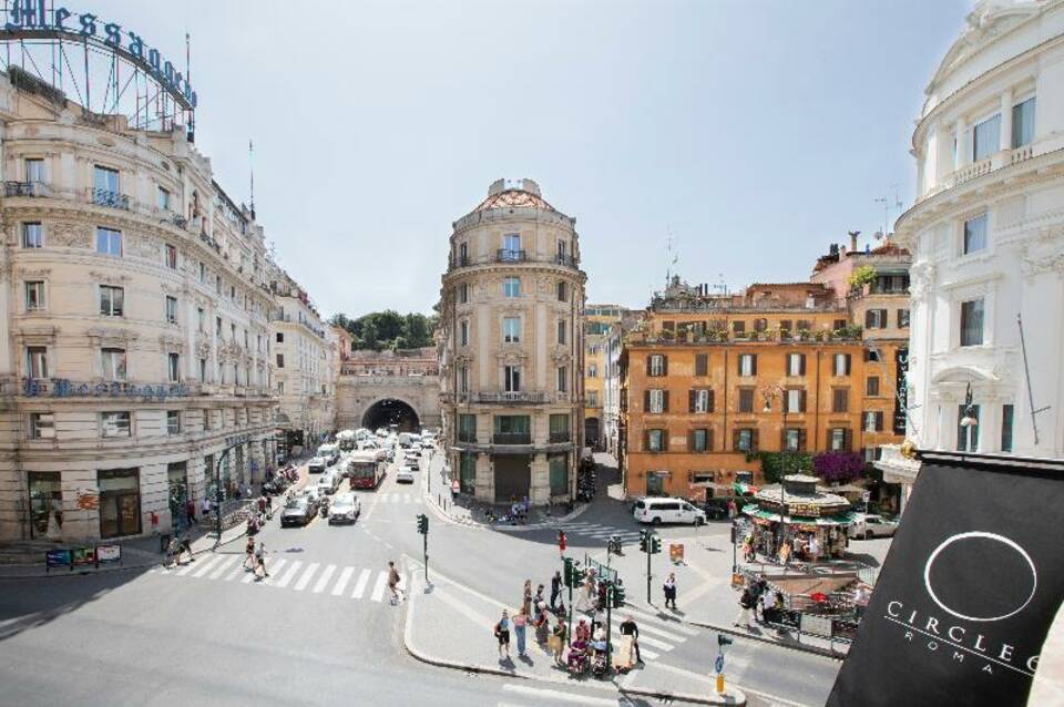 Circle6 Rome 1