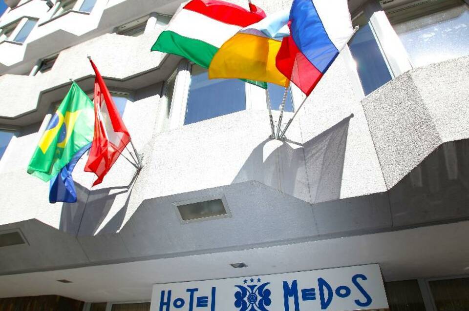 Medos Hotel 2