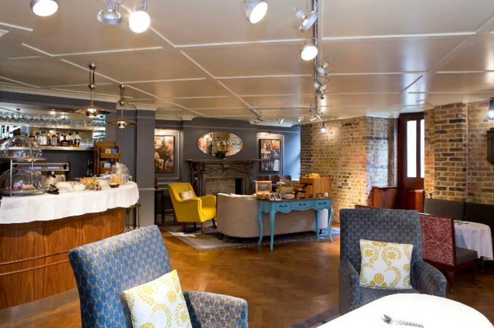 The Morton Hotel 3