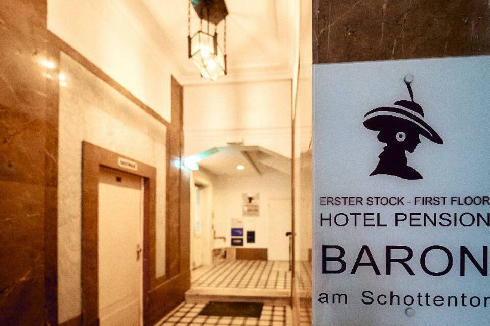 Hotel-Pension Baron am Schottentor 3