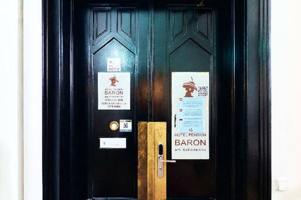 Hotel-Pension Baron am Schottentor 5