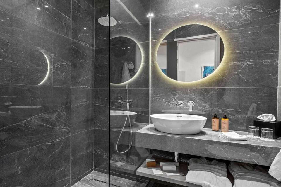 Mercure Larnaca Finikoudes Beach 4