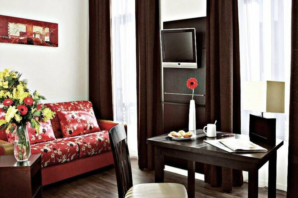 The Jay Hotel by HappyCulture 4