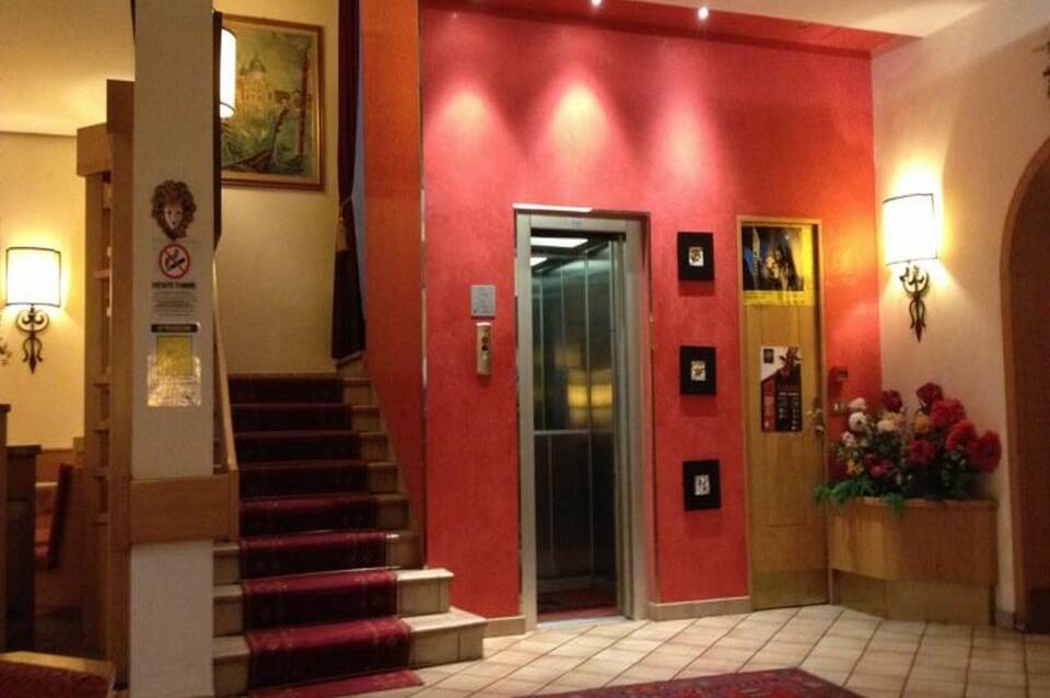 Camelia Rooms 5