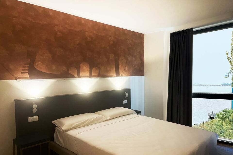 B&B HOTEL Venezia Laguna 5