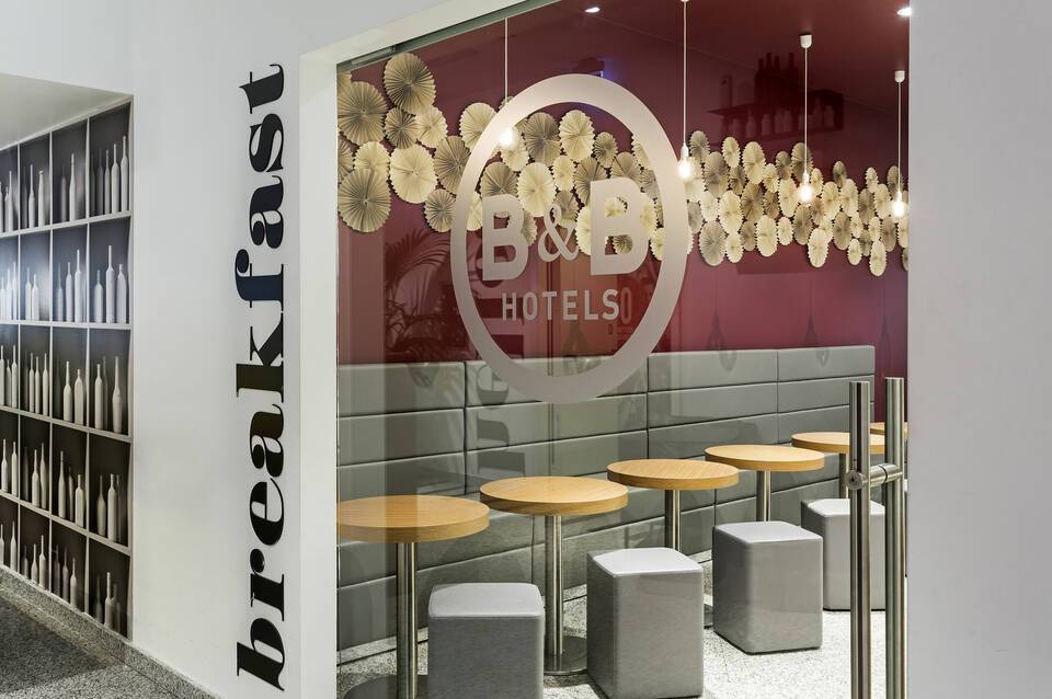 B&B HOTEL Milano San Siro 4