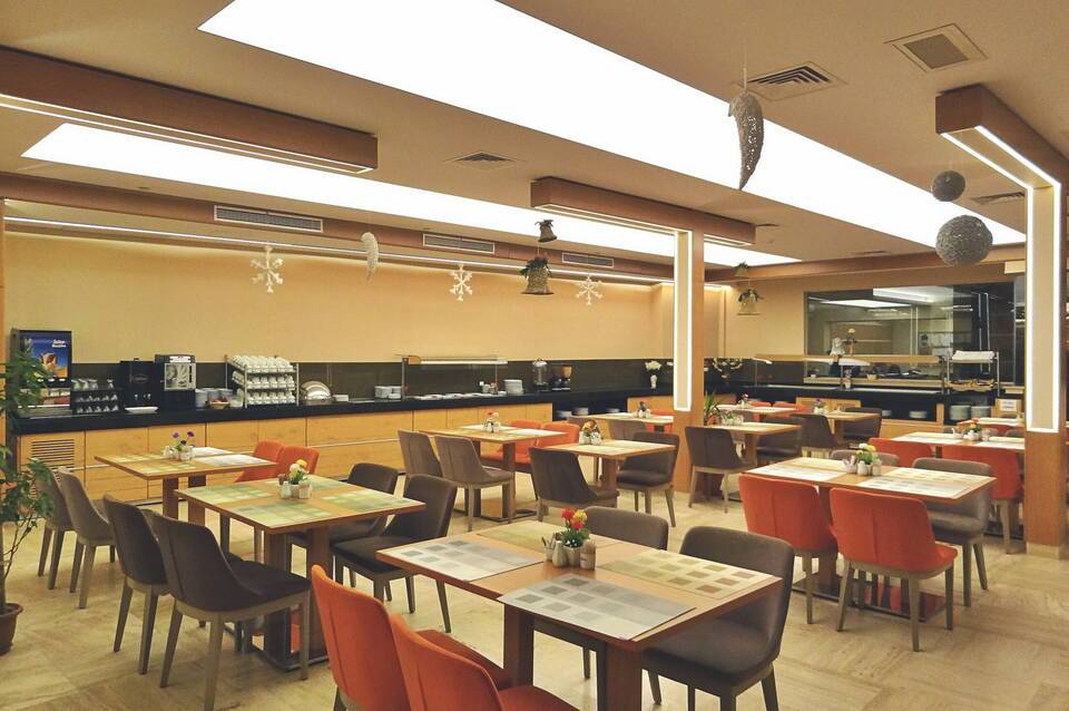 Prestige Hotel 2