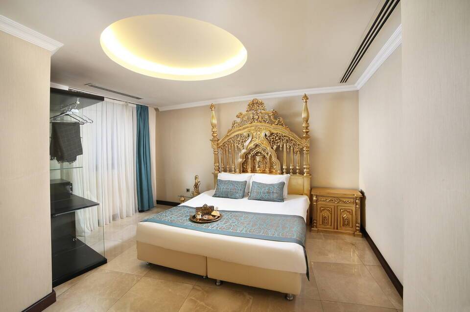 Great Fortune Hotel 4