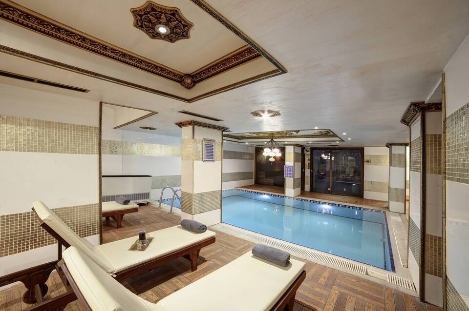 Great Fortune Hotel 5