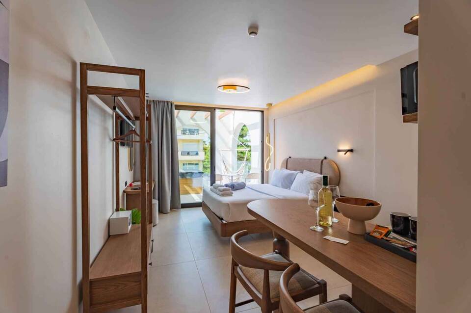 Vaya Suites 4