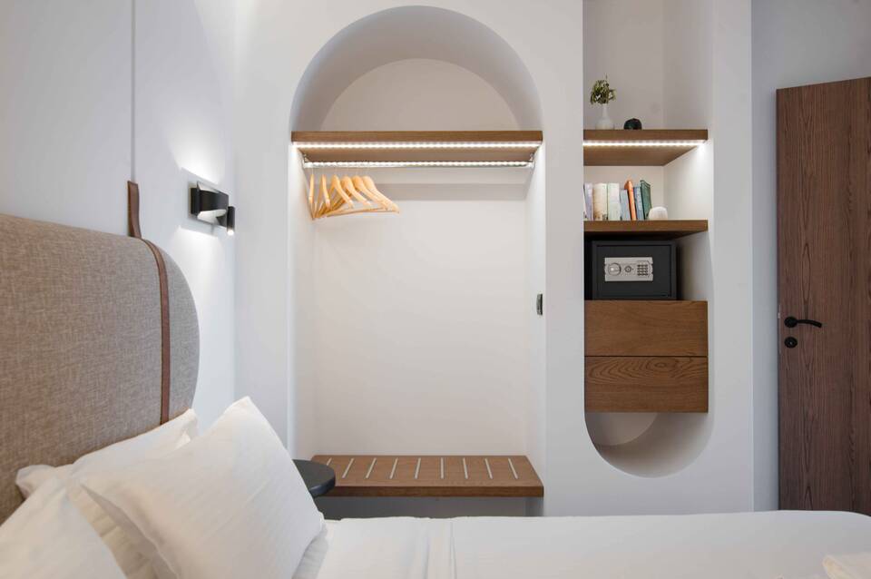 Vaya Suites 5