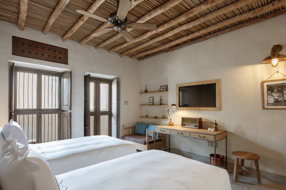 Al Seef Heritage Hotel Dubai Curio Collection by Hilton 1