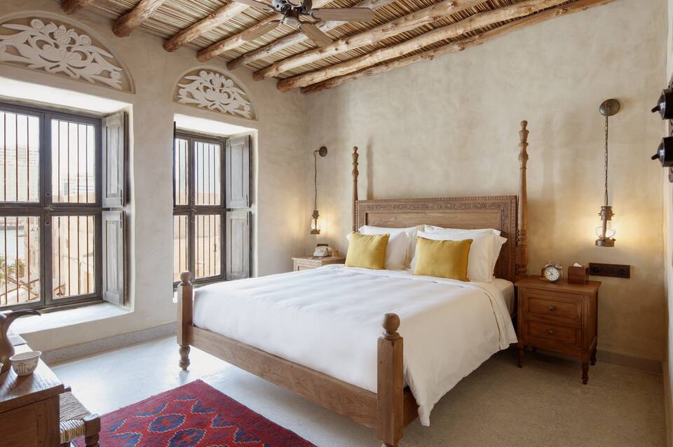 Al Seef Heritage Hotel Dubai Curio Collection by Hilton 4