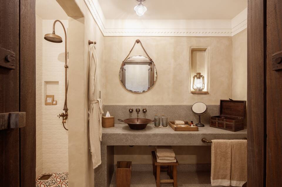 Al Seef Heritage Hotel Dubai Curio Collection by Hilton 5