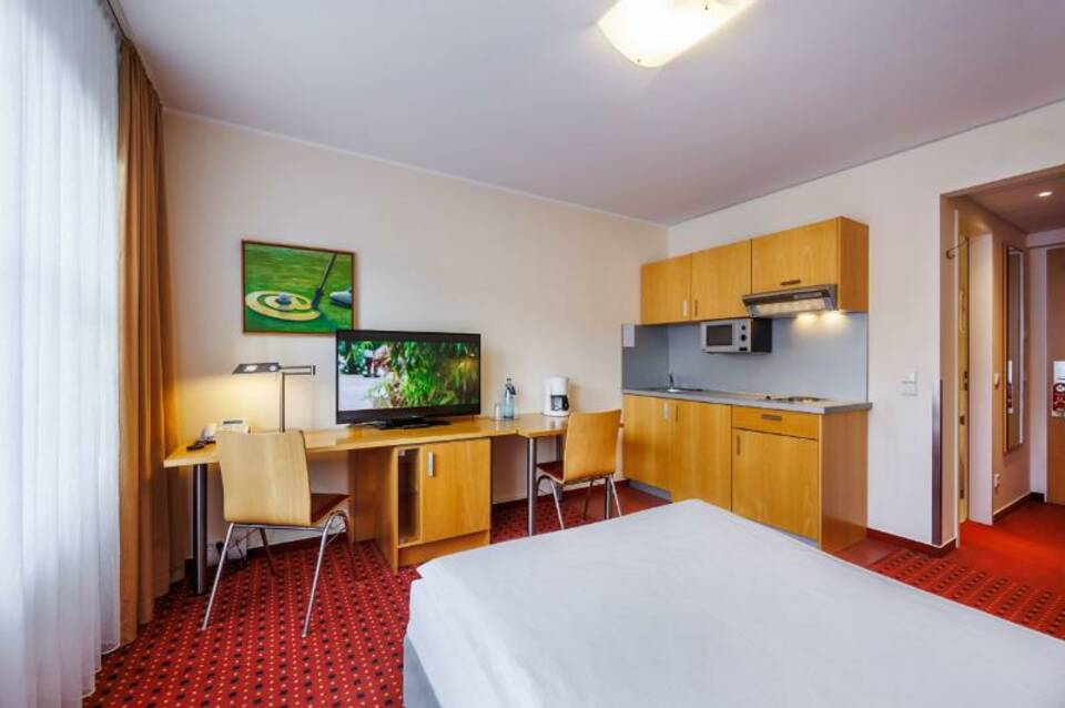 Airporthotel Berlin-Adlershof 1