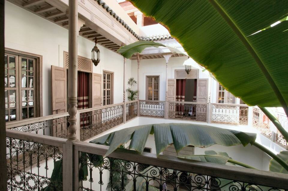 Riad Altair 2