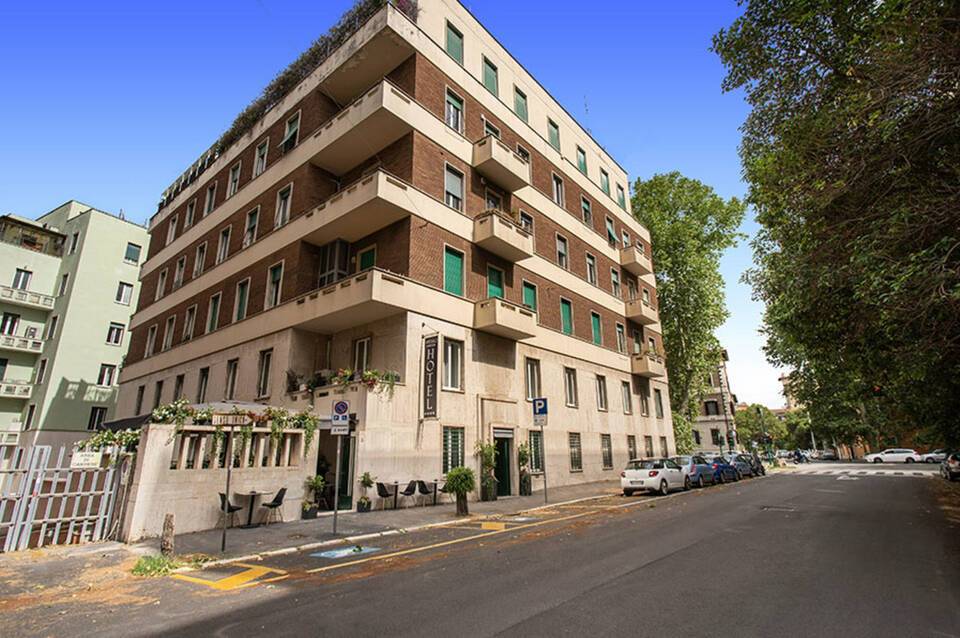 Apollo Boutique Hotel 3