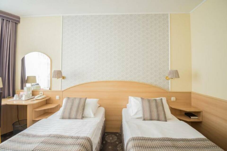 Hotel Orion Varkert 1