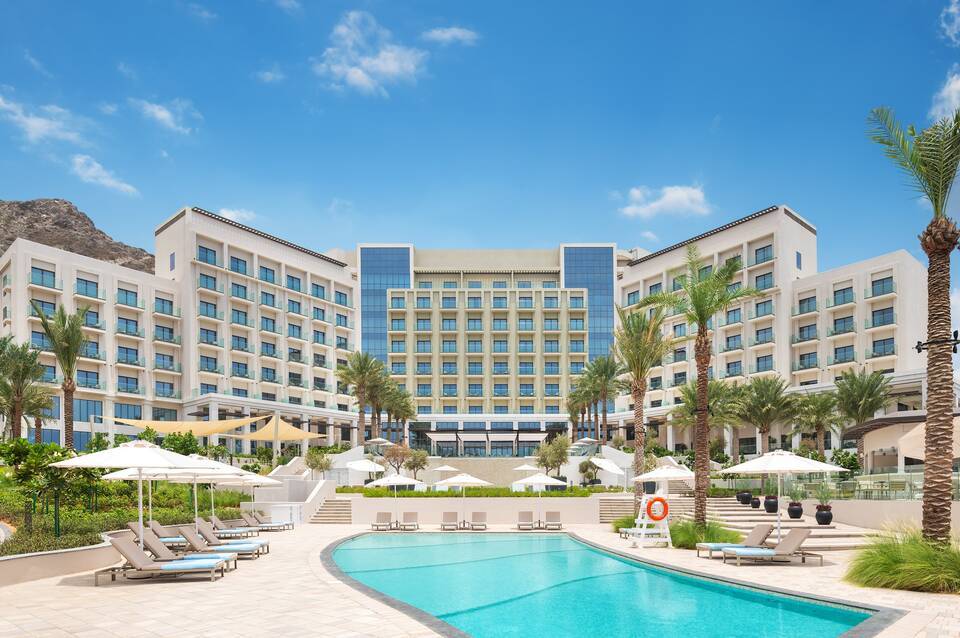 Address Beach Resort Fujairah 1
