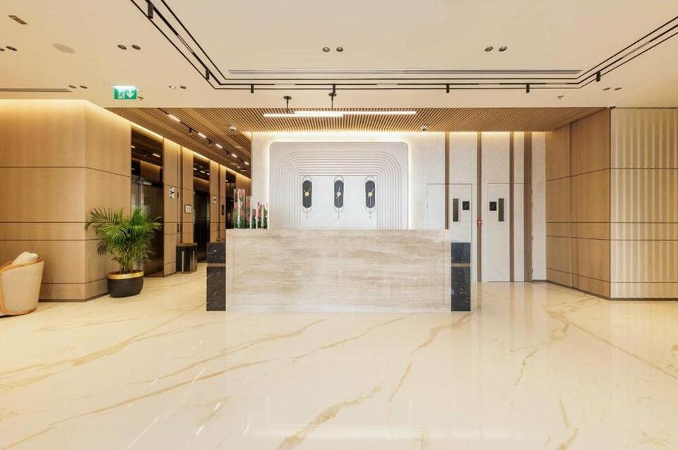 Holiday Inn Dubai Village Circle 2