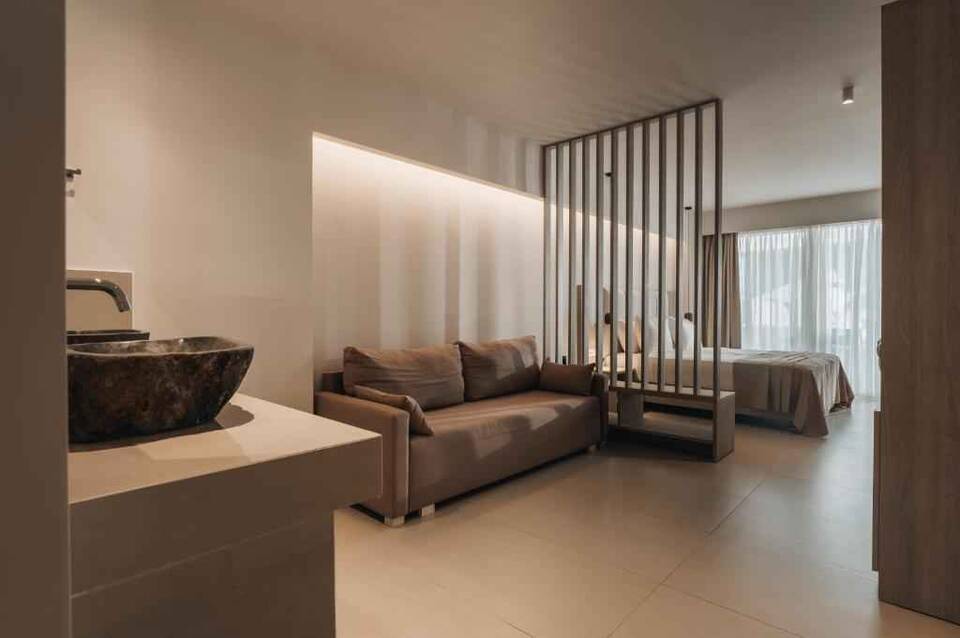 Golden Coast Suites 3