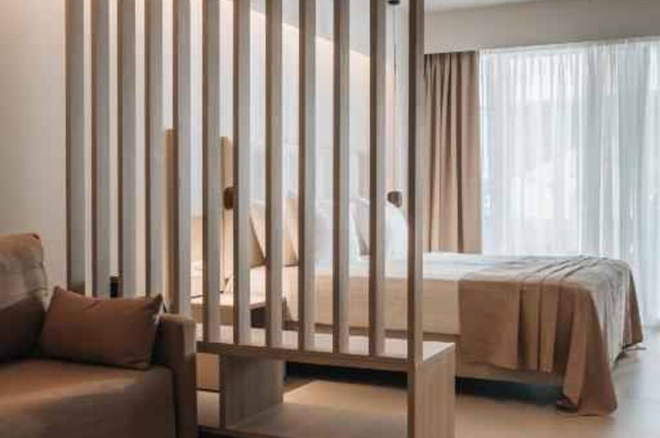 Golden Coast Suites 4